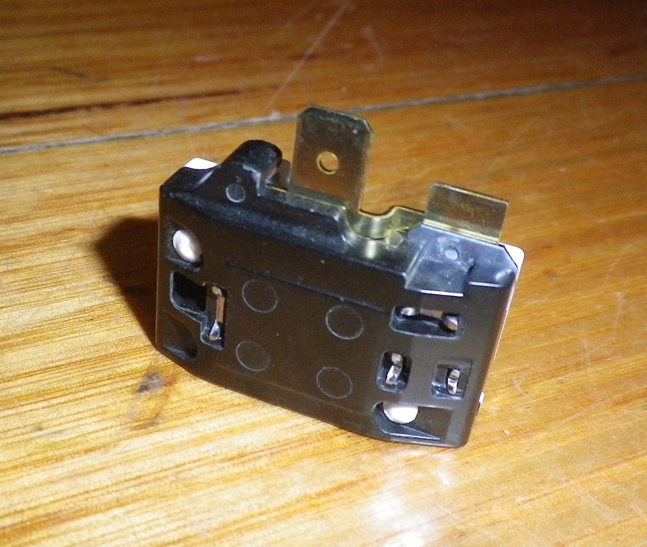 GE 4TM Fridge Compressor Overload Cutout - Part # WR8X129, 317VHBYY-53